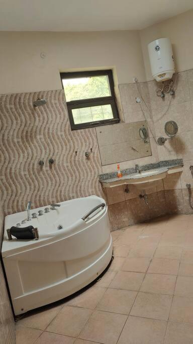 Basti House - Boutique Homestay Lucknow Luaran gambar