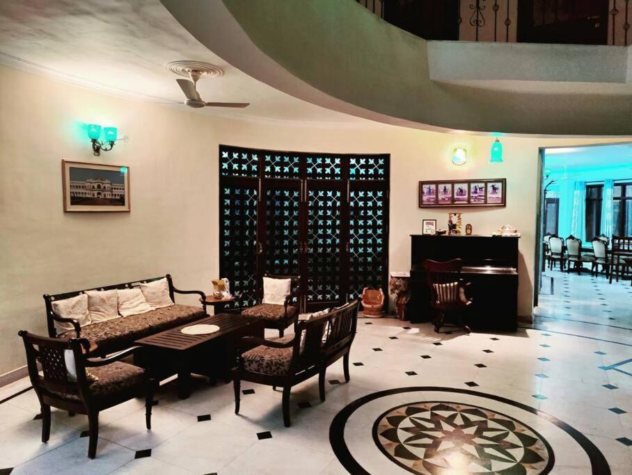Basti House - Boutique Homestay Lucknow Luaran gambar