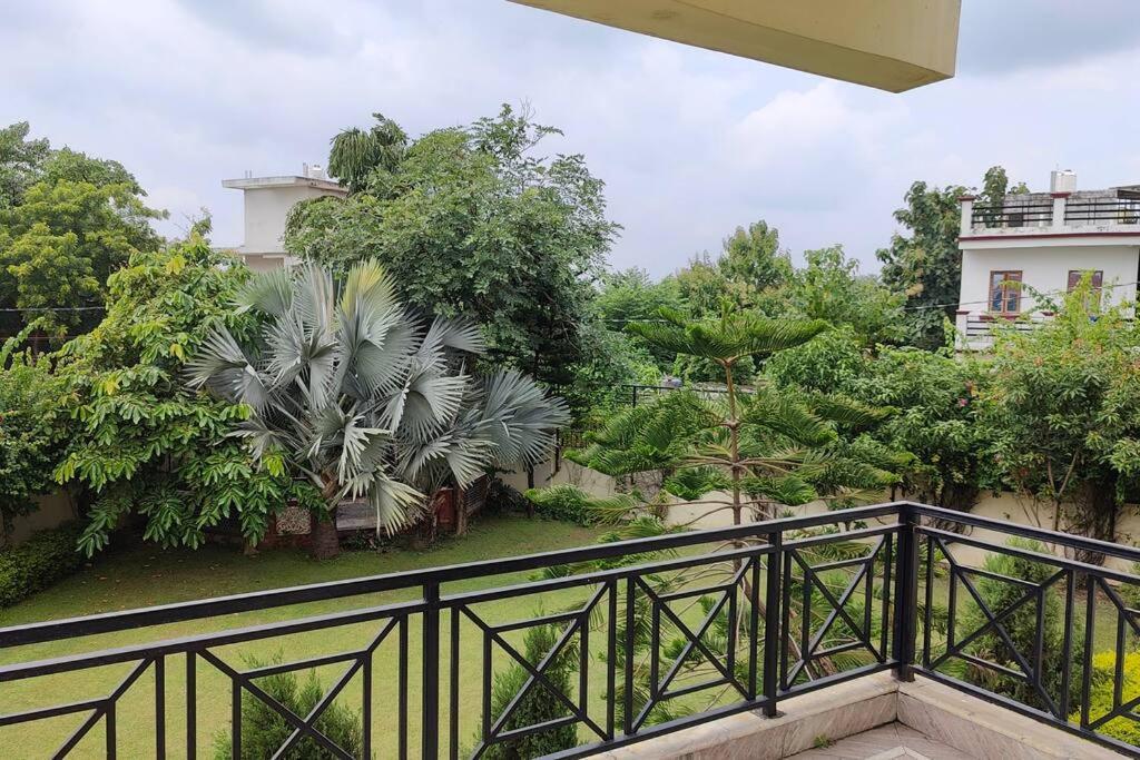 Basti House - Boutique Homestay Lucknow Luaran gambar