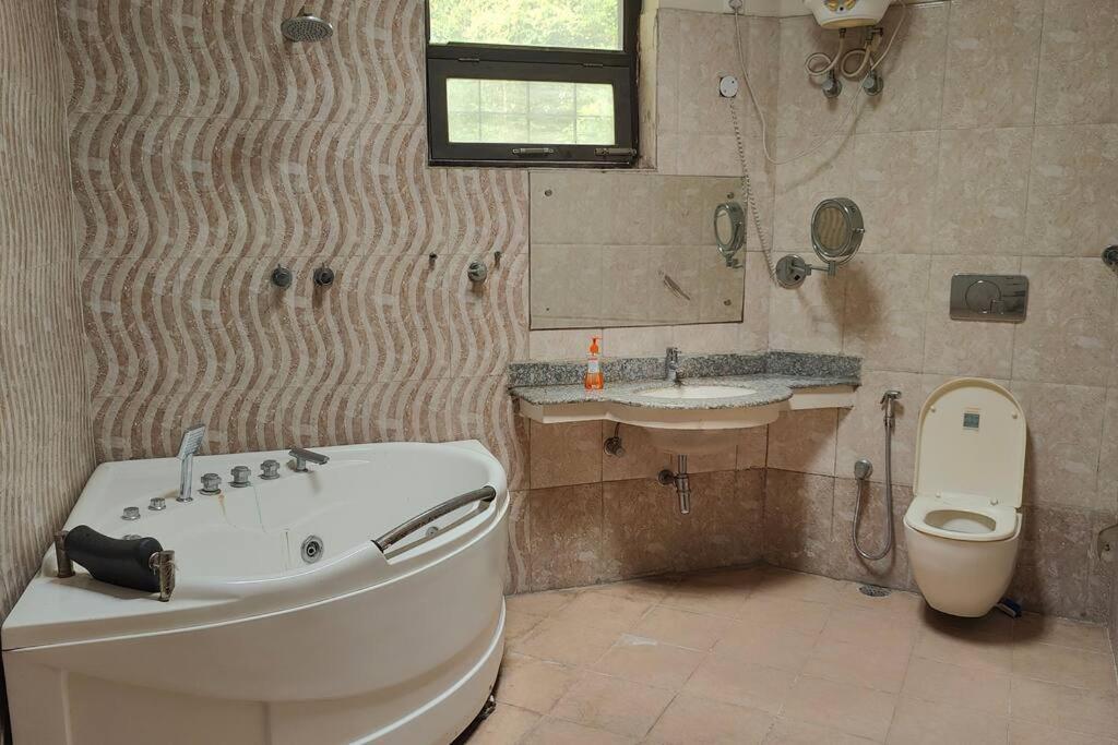 Basti House - Boutique Homestay Lucknow Luaran gambar